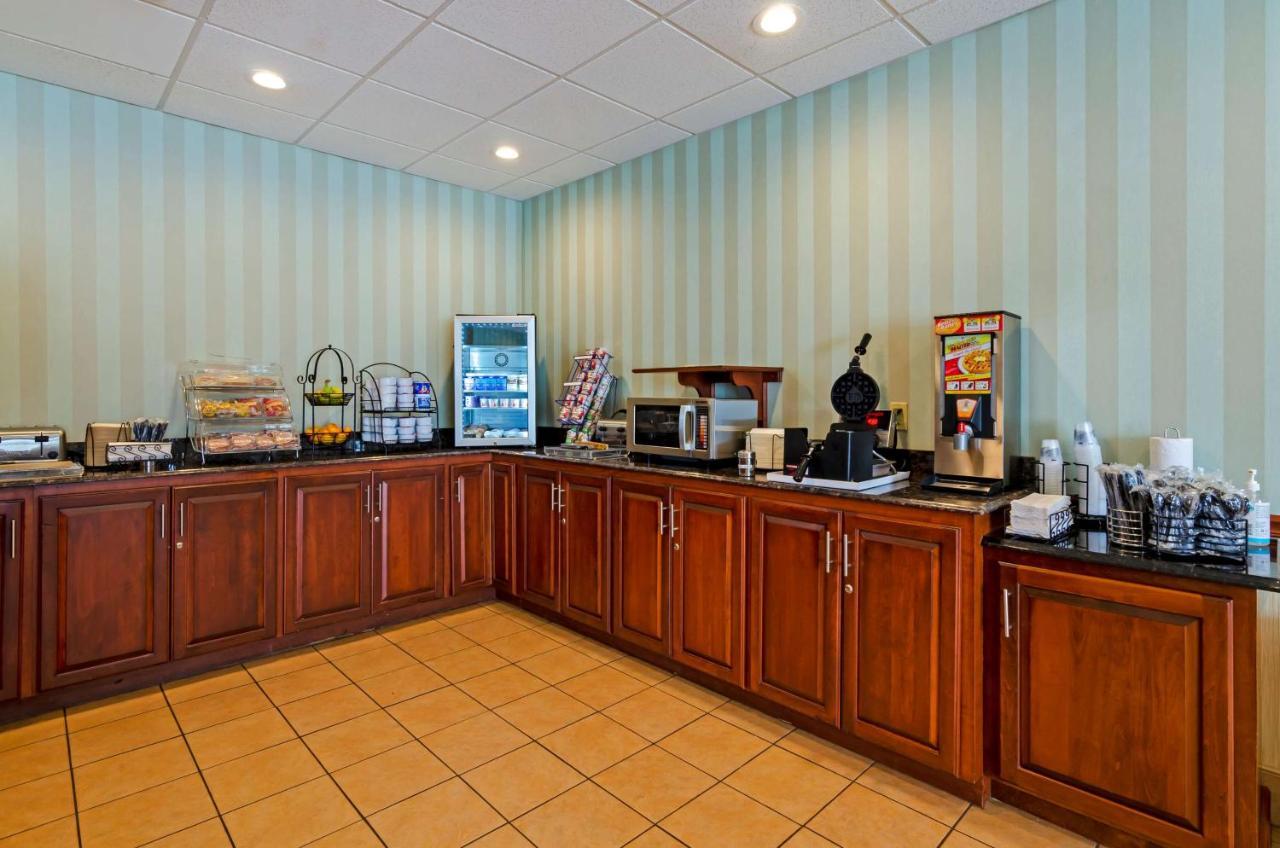 Best Western Staunton Inn Eksteriør bilde