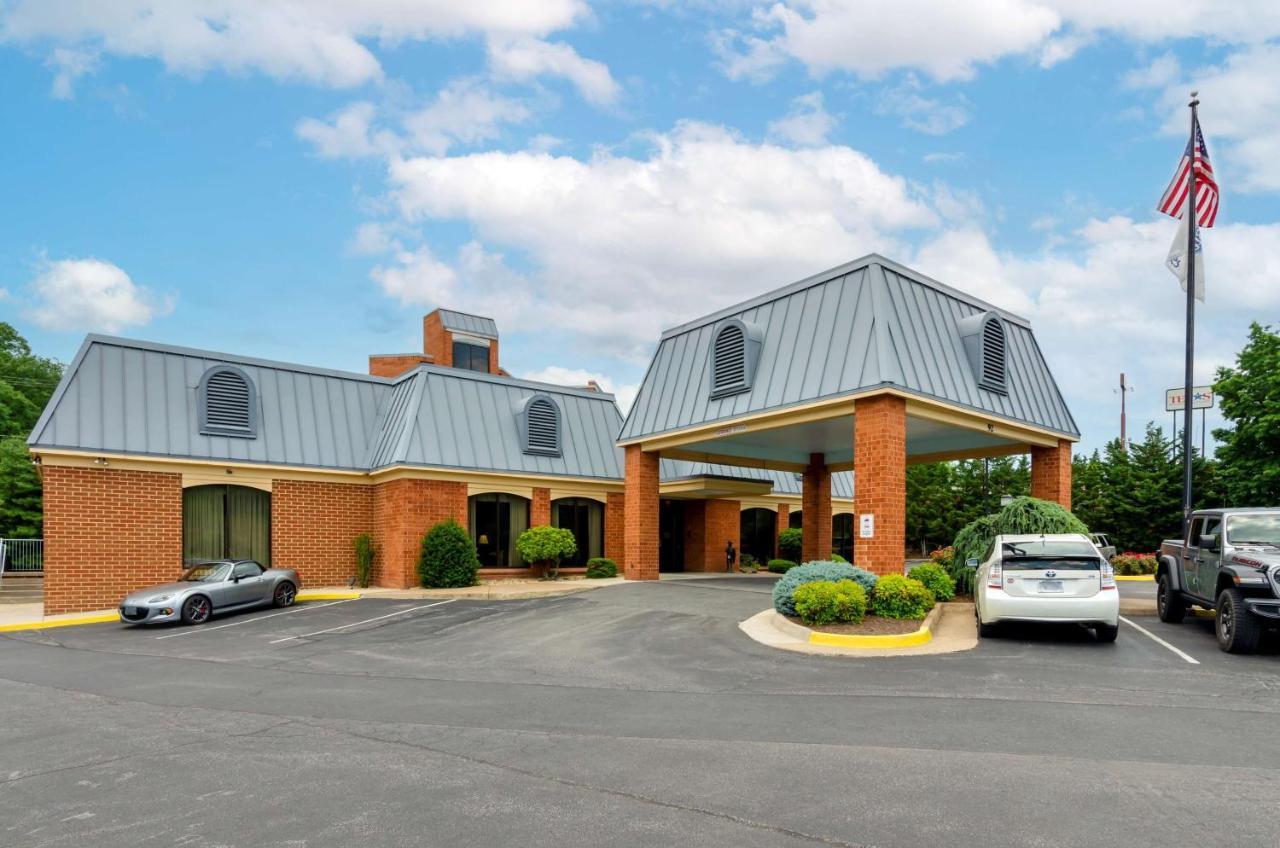 Best Western Staunton Inn Eksteriør bilde